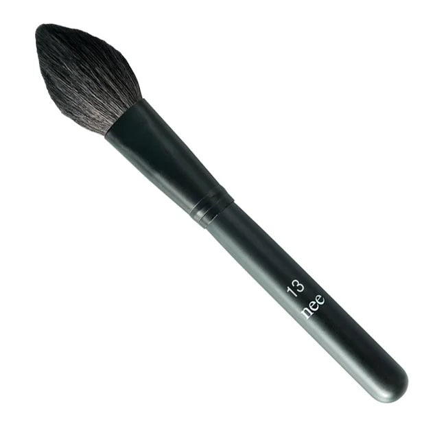 NEE makeup | blush brush 13