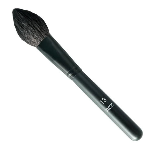 NEE makeup | blush brush 13